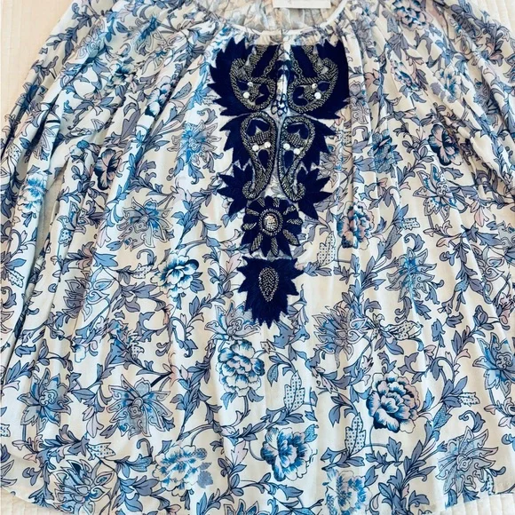 Breezy Soft Surroundings Blue and White Tunic - Picture 4 of 11